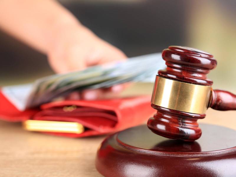 上海工伤赔偿律师视角下工伤认定不认可时的责任承担问题