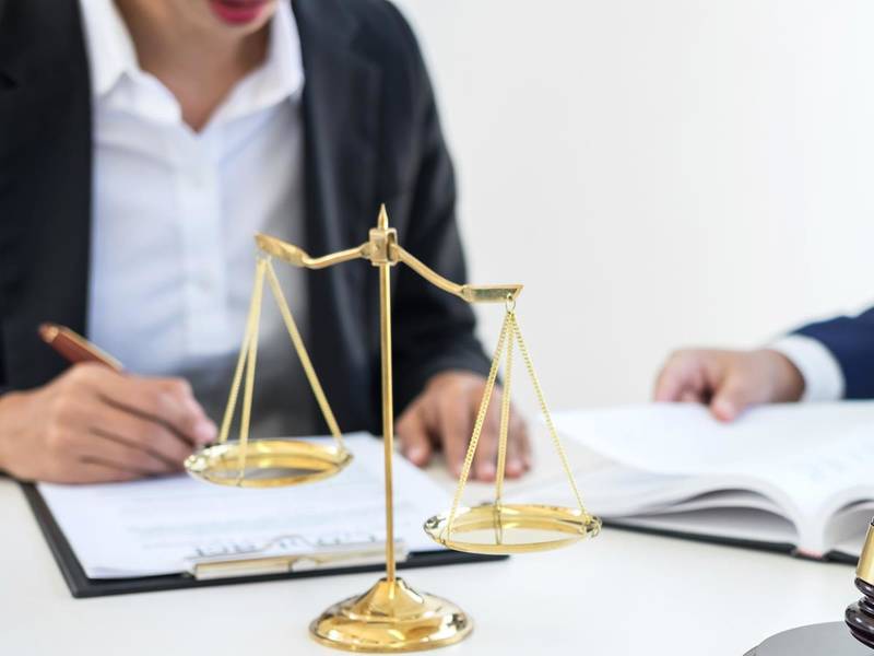 上海工伤赔偿律师：员工受伤情况下用人单位的责任剖析